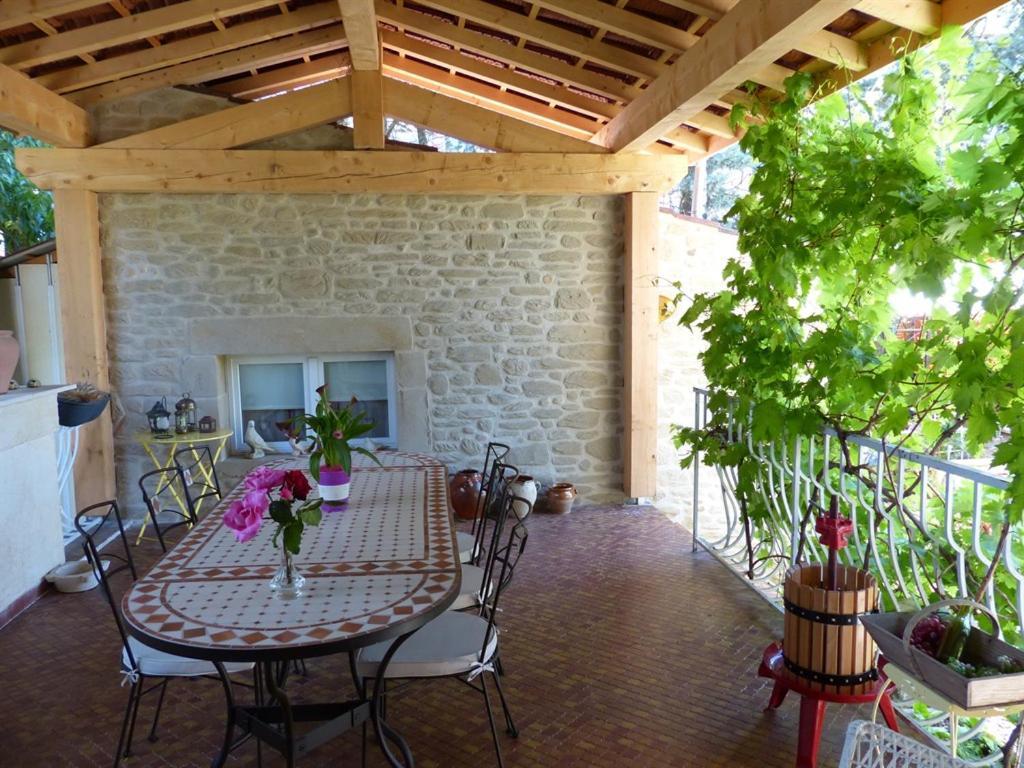 Romans-sur-Isère Maison D'Hotes Et Roulotte" Le 6 Bis" מראה חיצוני תמונה